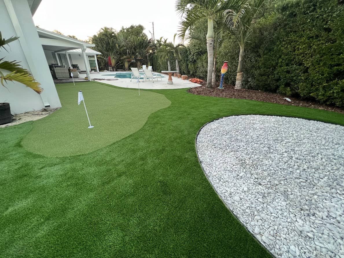 Enhance your home with artificial grass putting green